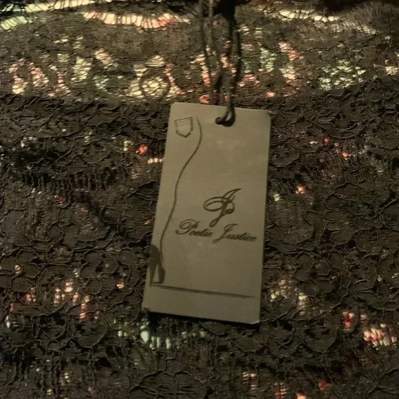 NWT Womenโs Top Size 2X in Black Shade - Picture 6 of 9